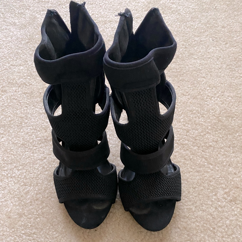 Steve Madden Open- Toed High Heel; Size 7